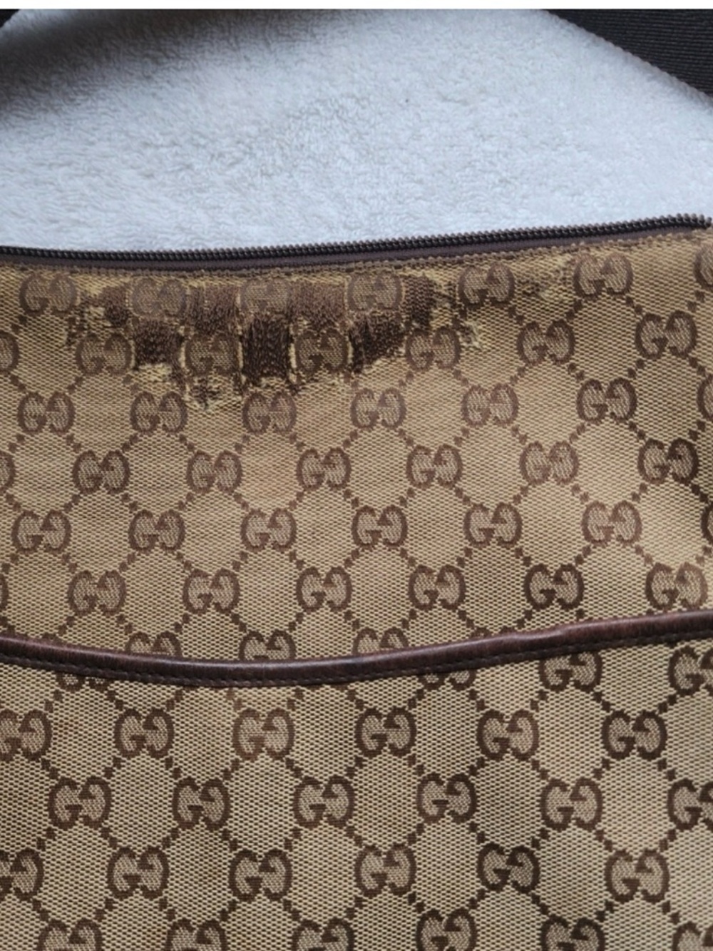 Gucci Beige and Brown GG Canvas Shoulder Pouch - Picture 3 of 8